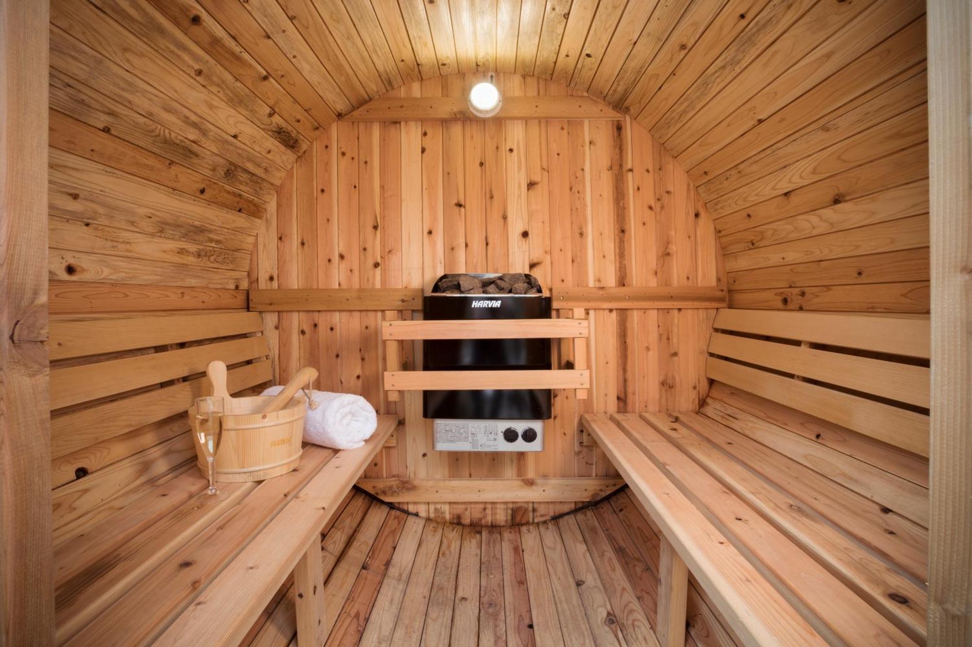 Aphrodites Group - Luxury Hot Tub Suites In Central Lake District! โบว์เนส ออน วินเดอเมียร์ ภายนอก รูปภาพ
