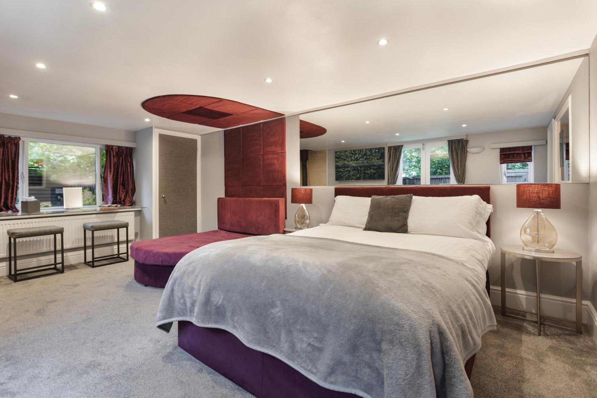 Aphrodites Group - Luxury Hot Tub Suites In Central Lake District! โบว์เนส ออน วินเดอเมียร์ ภายนอก รูปภาพ