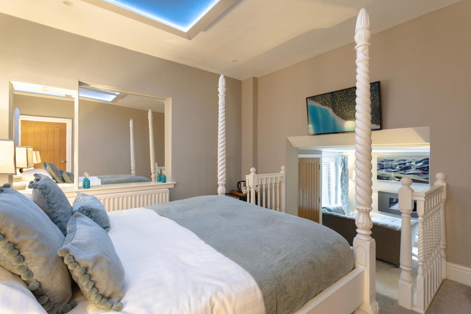 Aphrodites Group - Luxury Hot Tub Suites In Central Lake District! โบว์เนส ออน วินเดอเมียร์ ภายนอก รูปภาพ